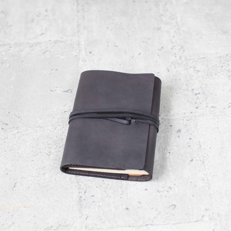 深鐵灰色植鞣皮革筆記本/書套 A6 尺寸 - 筆記本/手帳 - 真皮 灰色