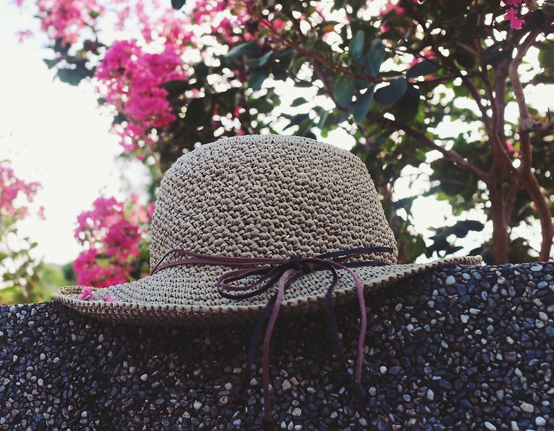 ChiChi Handmade-Hand-woven Sun Hat-Hand-woven-Outing/Light Travel/Couple Hat - หมวก - กระดาษ สีกากี