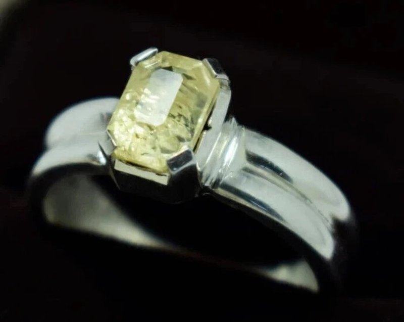 Sapphire Ring Unheated Untreated Stone Ring Natural Ceylon Sapphire Mens Ring - 戒指 - 寶石 黃色
