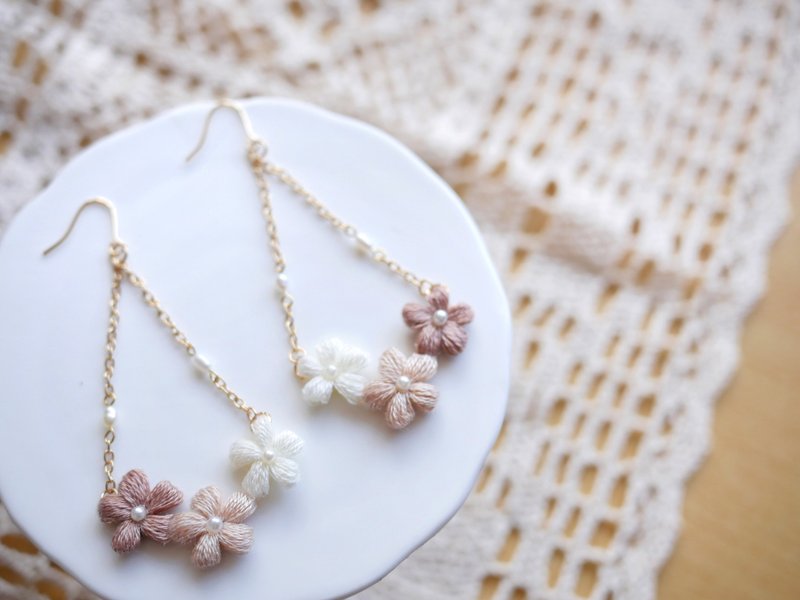 Earth Crochet Floral Fishing Earrings - ต่างหู - งานปัก สีนำ้ตาล