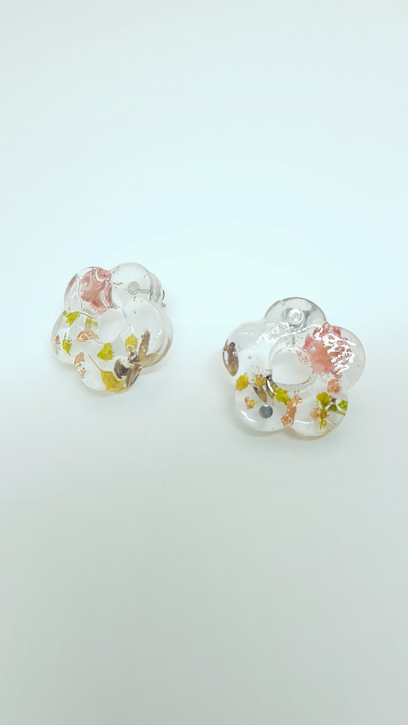 Christmas gift box packaging-handmade small earrings\clear romantic small flower earrings