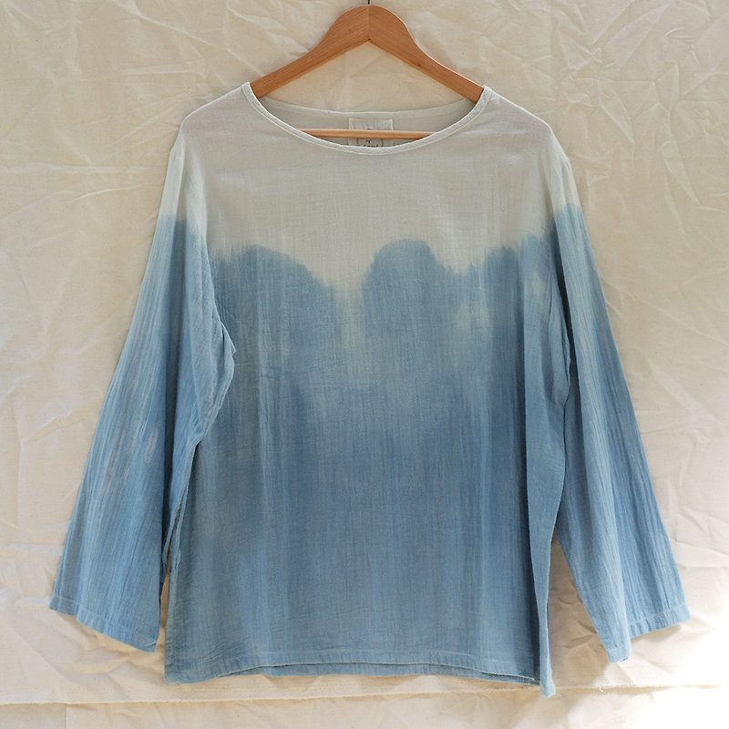 linnil: indigo long-sleeve shirt / natural dye / cotton - เสื้อผู้หญิง - ผ้าฝ้าย/ผ้าลินิน สีน้ำเงิน