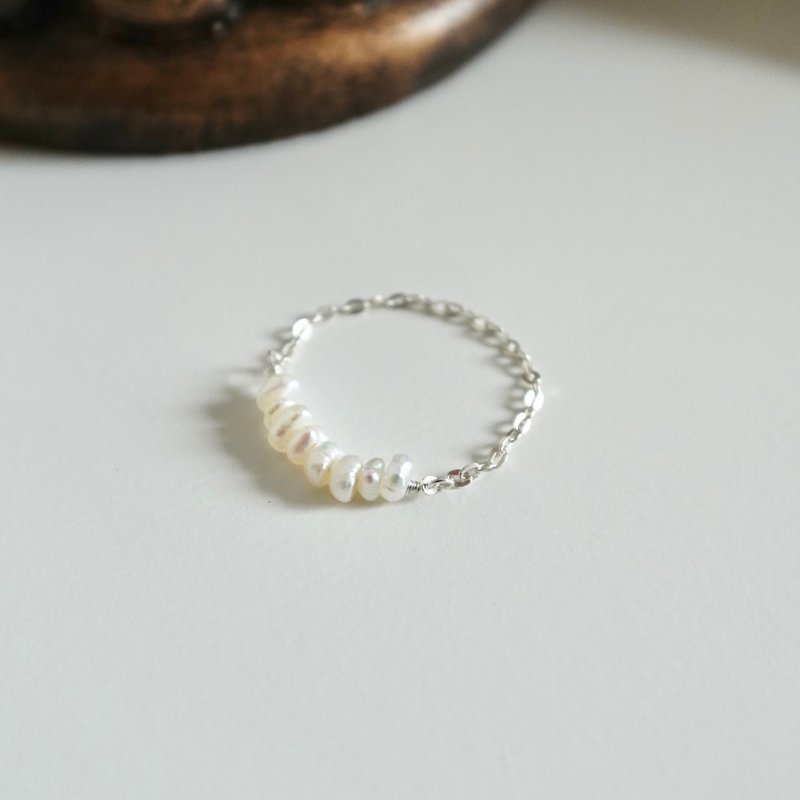 Lily Valley 摯愛 | 手工串珠鏈戒 - 戒指 - 半寶石 銀色