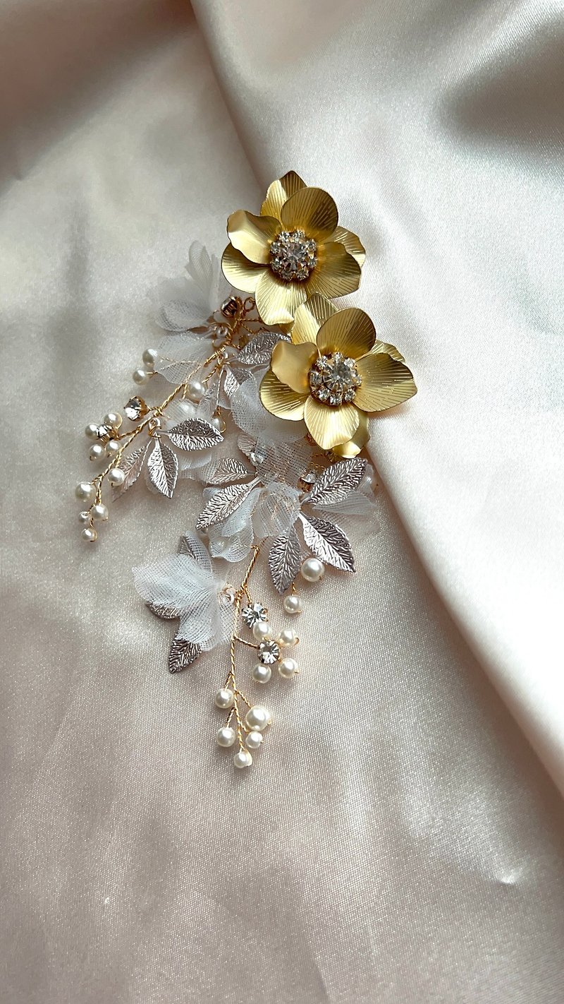 Wedding Bride Bijou Pearl Party Formal Large Flower lover Flower Clip-On - ต่างหู - โลหะ สีทอง