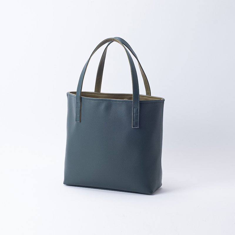 Two-color flip-up handbag inside and outside Lake Green X Matcha Green - กระเป๋าถือ - หนังเทียม สีเขียว