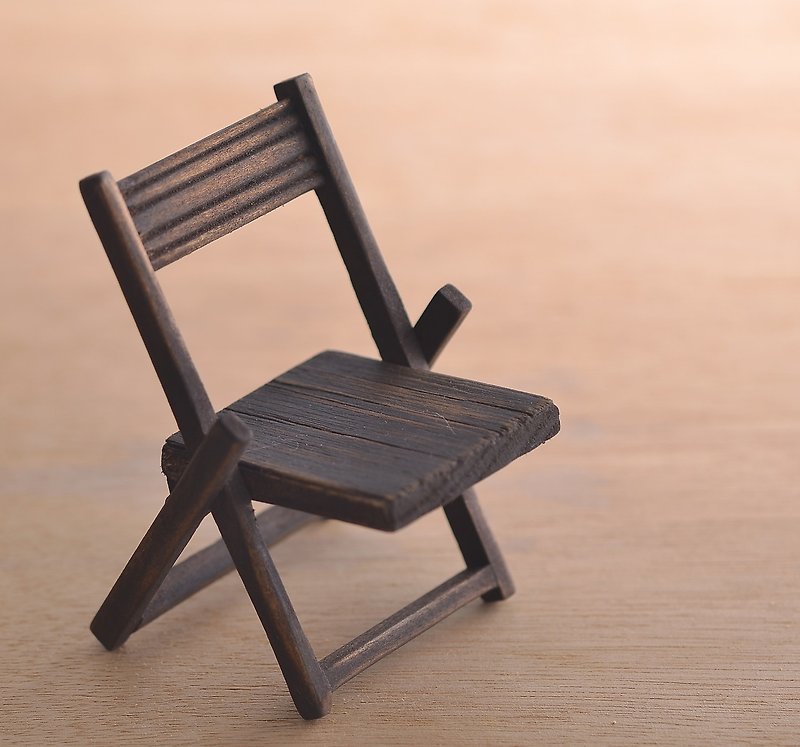 おばあちゃんの小さな椅子3 - 置物 - 木製 ブラウン