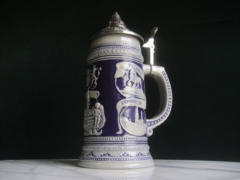 [OLD-TIME] Early second-hand Belgian relief ceramic beer mug - Items for Display - Other Materials 