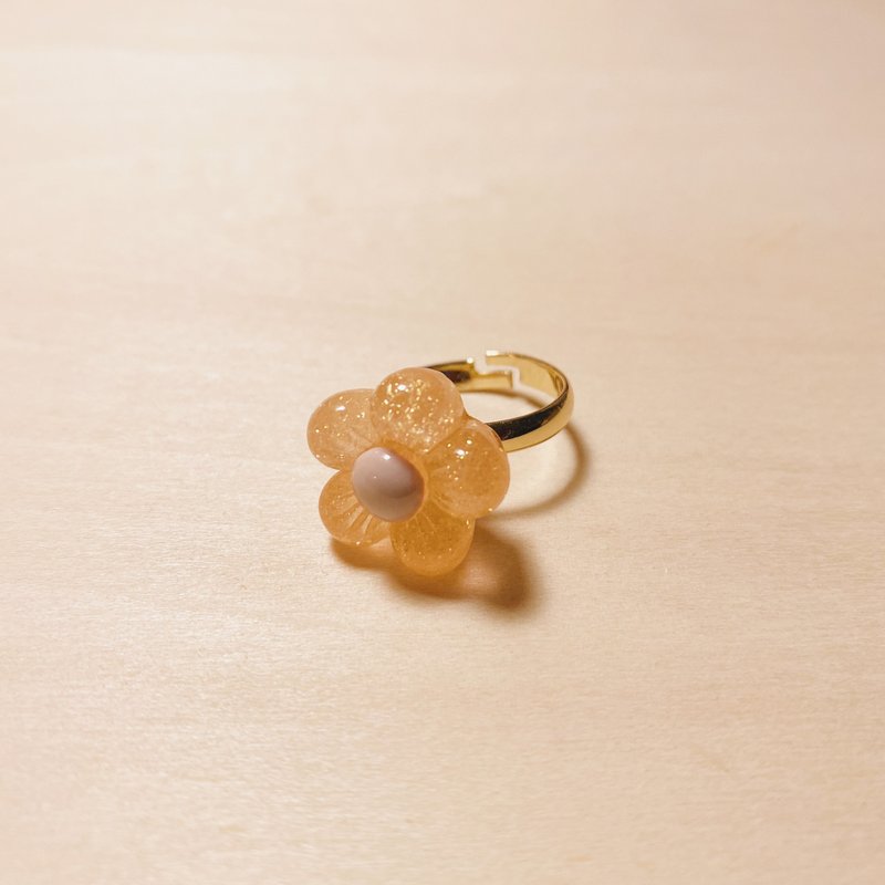 Vintage orange plump flower ring - แหวนทั่วไป - เรซิน สีส้ม