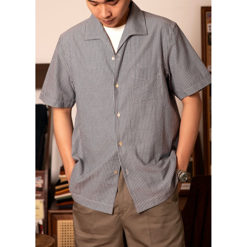 泡泡紗條紋短袖襯衫 一片式義大利領 有機棉Italian Collar Shirt - 男襯衫/休閒襯衫 - 棉．麻 藍色