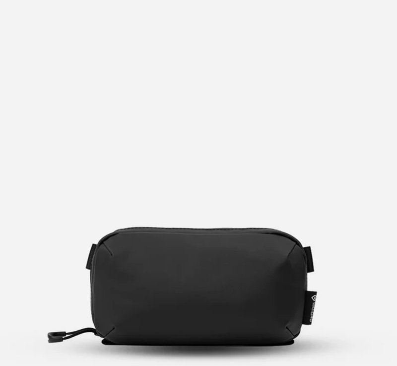 Wandrd Tech Bag - กระเป๋าเครื่องสำอาง - วัสดุกันนำ้ 