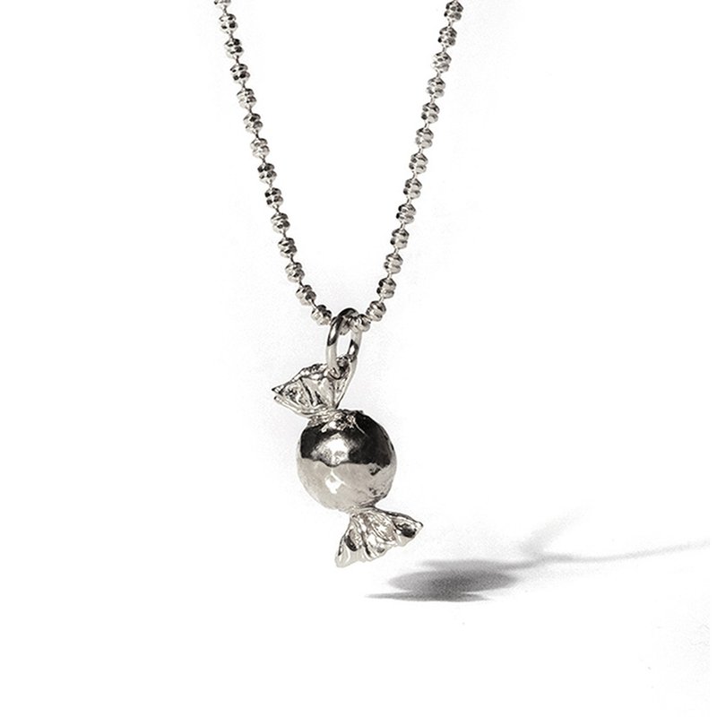 Candy Silhouette Necklace with Italian Chain in 925 Sterling Silver - 項鍊 - 其他金屬 銀色