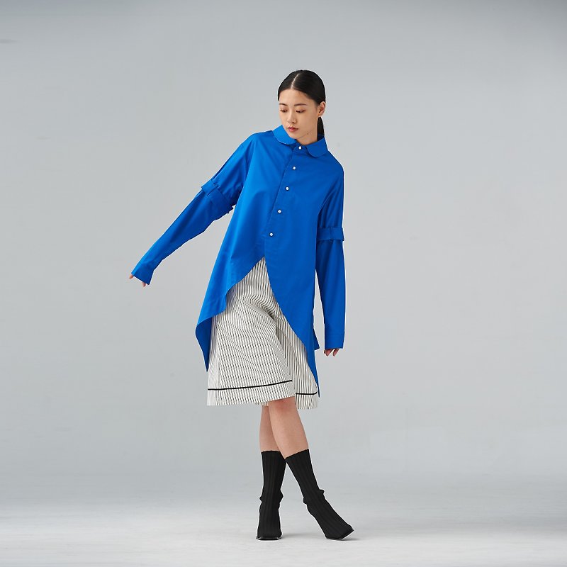 Blue draped cotton shirt - เสื้อเชิ้ตผู้หญิง - ผ้าฝ้าย/ผ้าลินิน สีน้ำเงิน