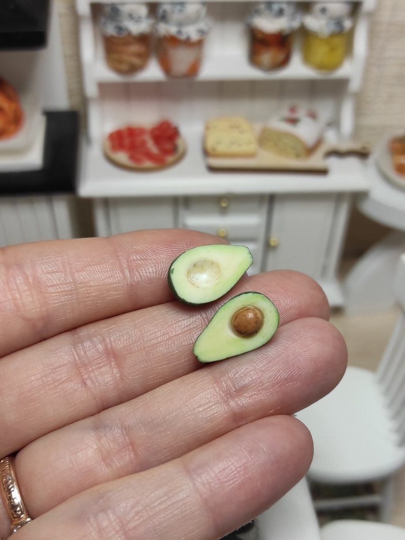 Realistic fruits and vegetables, avocado, miniature 1 6, handmade, 1 12 scale, - 公仔/玩偶 - 黏土 綠色