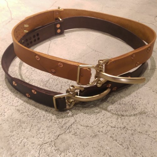 LouisRay Leather 純手工縫製皮件 客製化皮帶，免費刻字，繡字