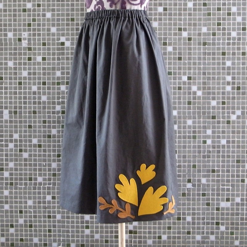 motifs skirt - กระโปรง - ผ้าฝ้าย/ผ้าลินิน สีเขียว