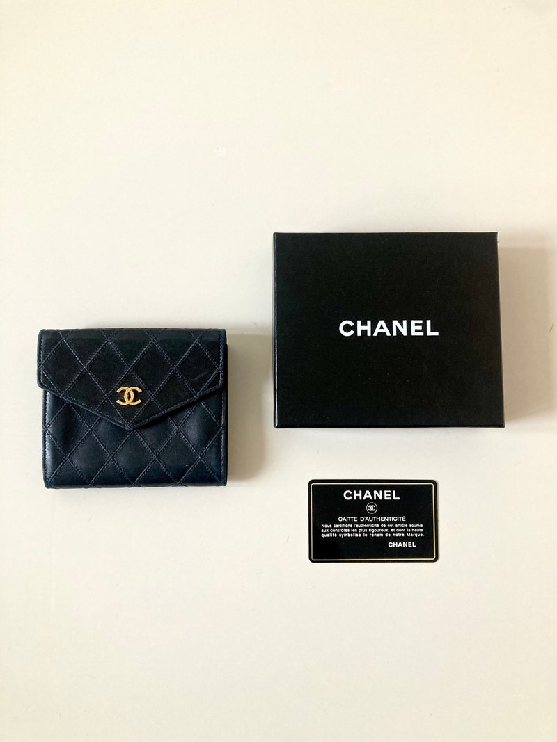 [LA LUNE] Rare secondhand secondhand Chanel doublesided black gold