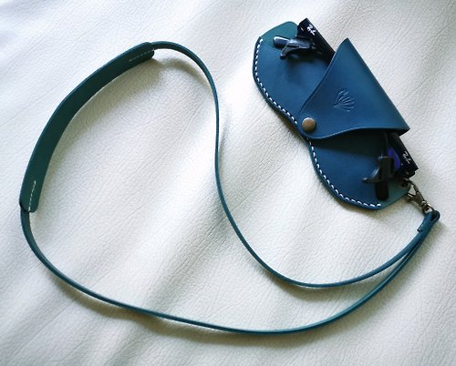 JOY & O-MAN Handmade Personalized Slim Glasses Case, Blue-Ocean with neck strap