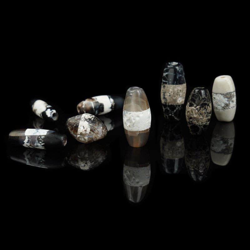 西亞黑白線珠8顆 - 其他 - 其他材質 