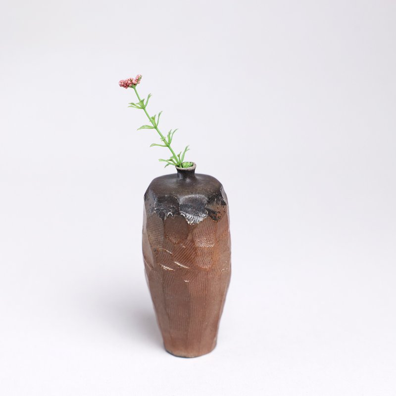 Mingya kiln l wood-fired Rose Gold engraved small flower pot red small bottle mouth knife-cut metal luster H8 - เซรามิก - ดินเผา สีแดง