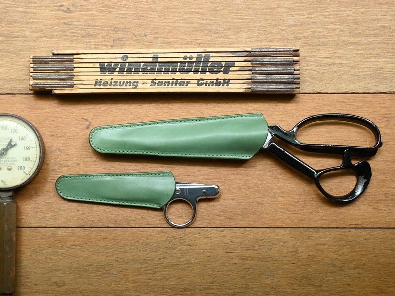 Leather Scissor Case - Grass Green - อื่นๆ - หนังแท้ สีเขียว