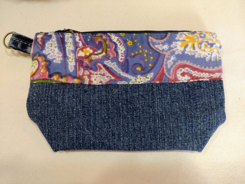 Upcycled denim clutch - Shop sushandcrafts Clutch Bags - Pinkoi