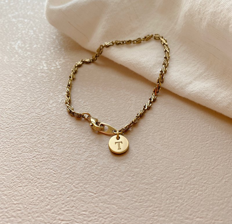 Missing-Letter brass bracelet - สร้อยข้อมือ - ทองแดงทองเหลือง สีทอง