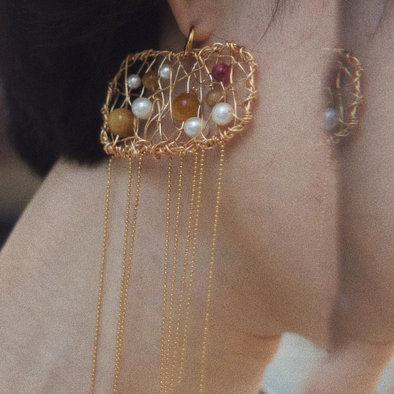 Vine handmade dream catcher series Stone single earring Bronze plated K gold can be customized anti-fading - ต่างหู - ทองแดงทองเหลือง สีทอง