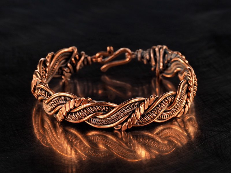 ユニークな銅線ラップブレスレットステートメント銅バングル手作りアートジュエリー - ブレスレット - 銅・真鍮 ゴールド