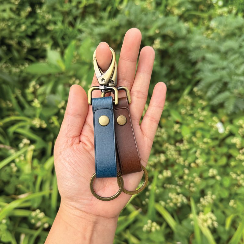 【鑰匙/鎖匙掛飾】植鞣牛皮系列/簡約風格/免費客製化壓字 - 鑰匙圈/鑰匙包 - 真皮 多色
