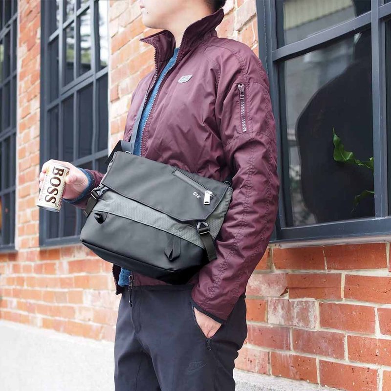 Japanese fashion modern waterproof nylon side back / side backpack Made in Japan by CIE - กระเป๋าแมสเซนเจอร์ - วัสดุกันนำ้ 