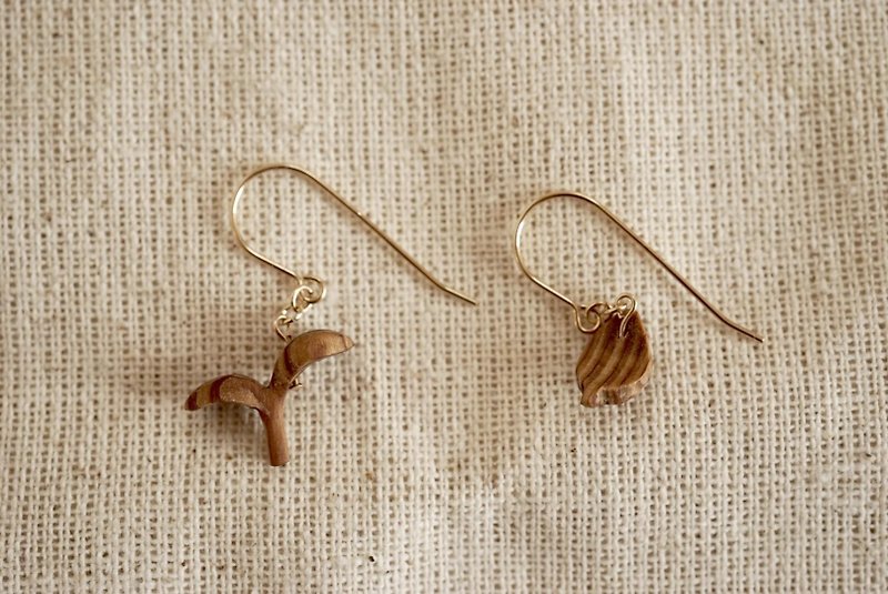 wakaba earrings (14kgf) - Earrings & Clip-ons - Wood 