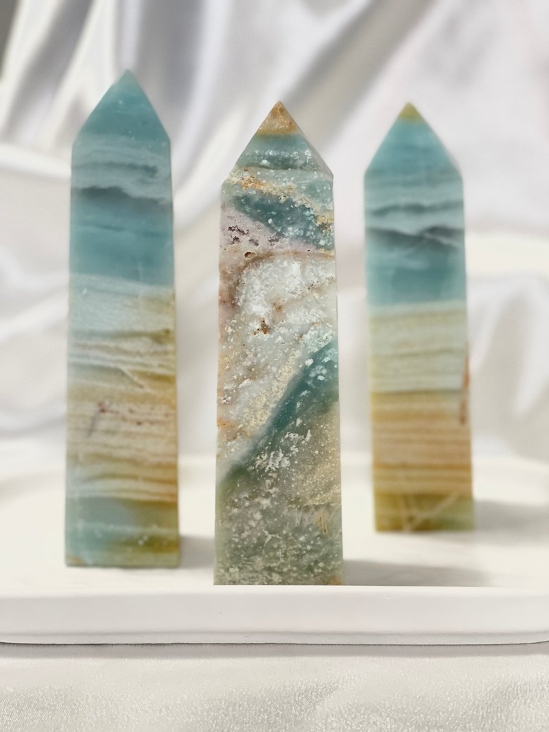 natural amazon stone pillars - ของวางตกแต่ง - คริสตัล สีน้ำเงิน