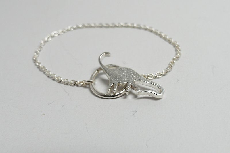 zo.craft Dinosaur T-buckle bracelet/925 sterling silver - สร้อยข้อมือ - โลหะ สีเทา