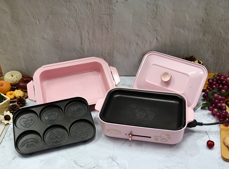 [HELLO KITTY] Multi-function cooking stove set (including six-compartment disc + frying pan + deep cooking pot) - Kitchen Appliances - Other Metals 