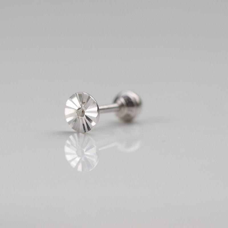 14K Radial Pattern White Gold Diamond Piercing 光芒白K金鑽 - 耳環/耳夾/耳骨夾 - 貴金屬 金色