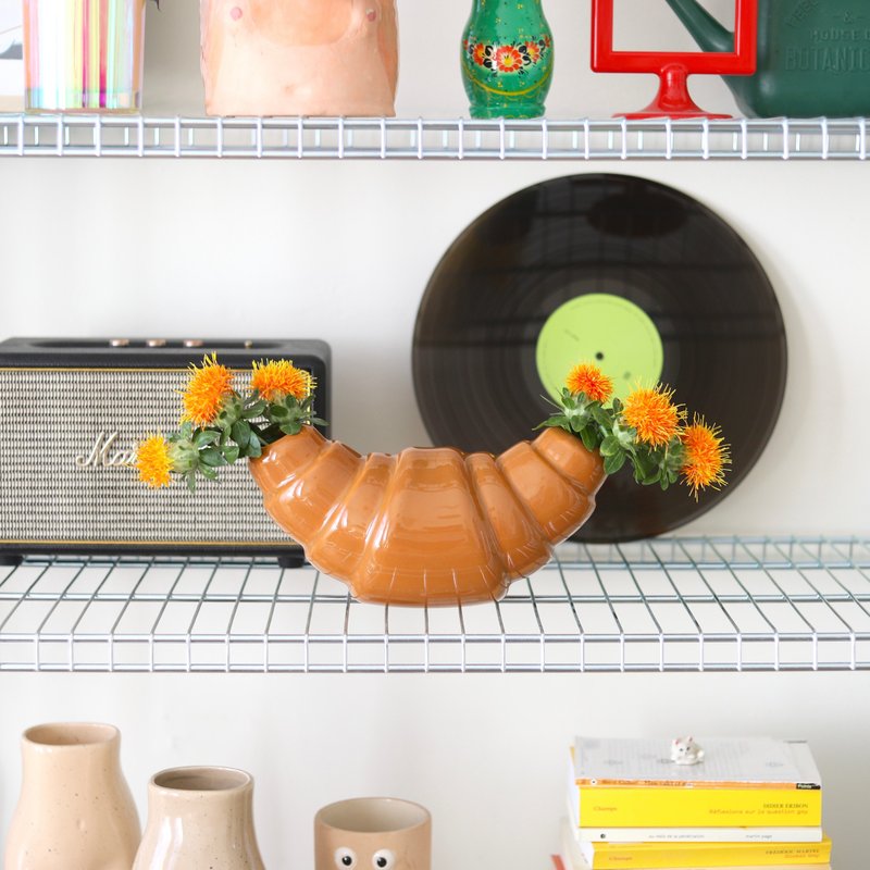 法國 fluid MARKET--可頌花瓶 Croissant Vase - 花瓶/花器 - 陶 橘色