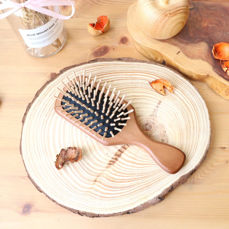 Classic small four-corner massage comb (special maple comb needle) - Makeup Brushes - Wood Brown