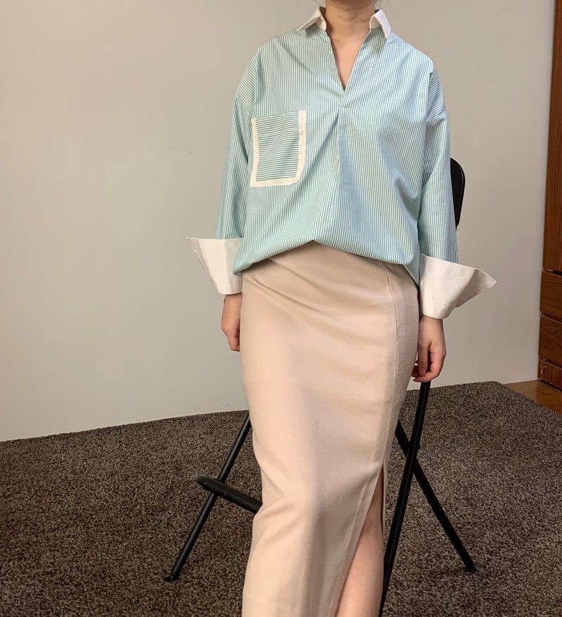 條紋尖形領配色上衣 - 女上衣/長袖上衣 - 其他材質 