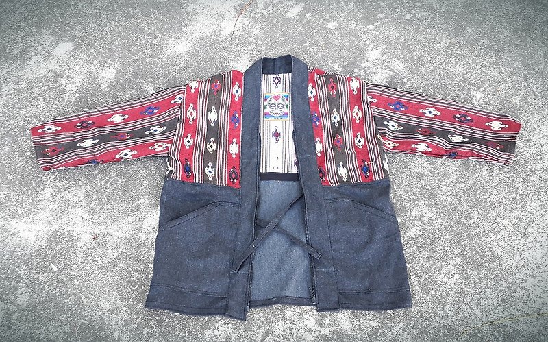 AMIN'S SHINY WORLD手工訂製KIMONO拼接印地安民族圖騰綁繩拉鏈罩衫大衣外套 - 外套/大衣 - 棉．麻 多色
