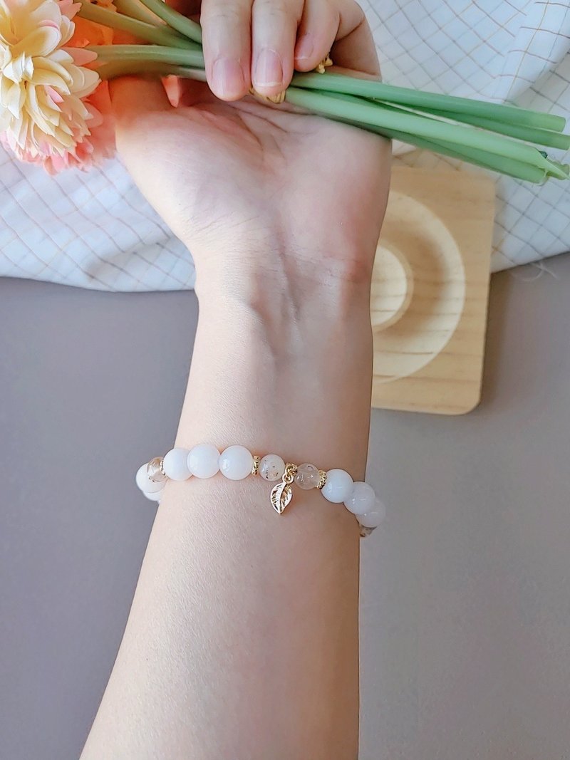 (Fast shipping) Corresponding to the crown chakra_Natural Xinjiang Hetian white jade with purple Asai crystal bracelet - สร้อยข้อมือ - คริสตัล ขาว