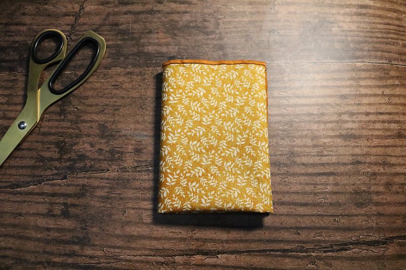 黄色の葉っぱのポケットティッシュを数量限定で発売 - ハンカチ - コットン・麻 イエロー