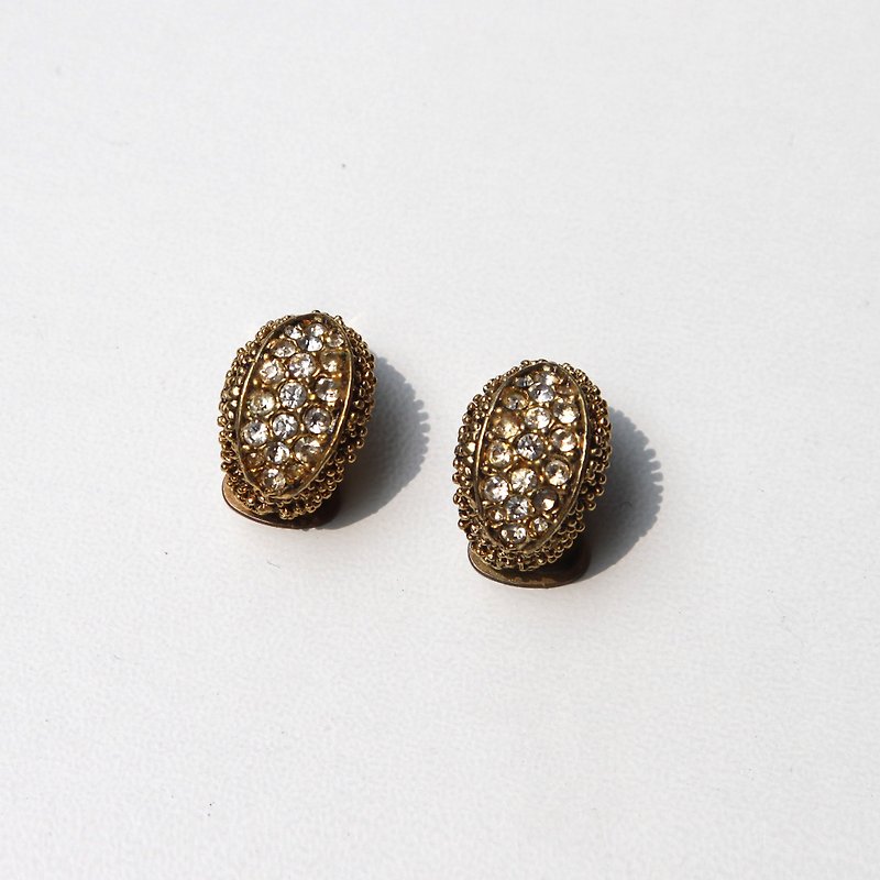 [Egg Plant Vintage] Showa Vintage Clip Rhinestone Antique Earrings - Earrings & Clip-ons - Other Metals Gold