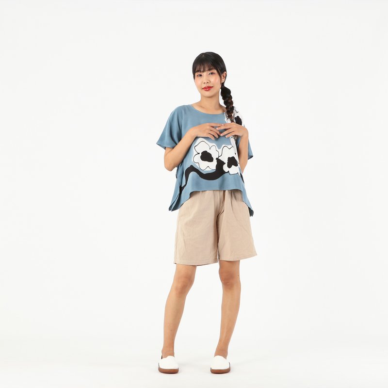 Poncho Blouse Cotton Rayon Hand Painted for Summer resort - 女上衣/長袖上衣 - 棉．麻 灰色