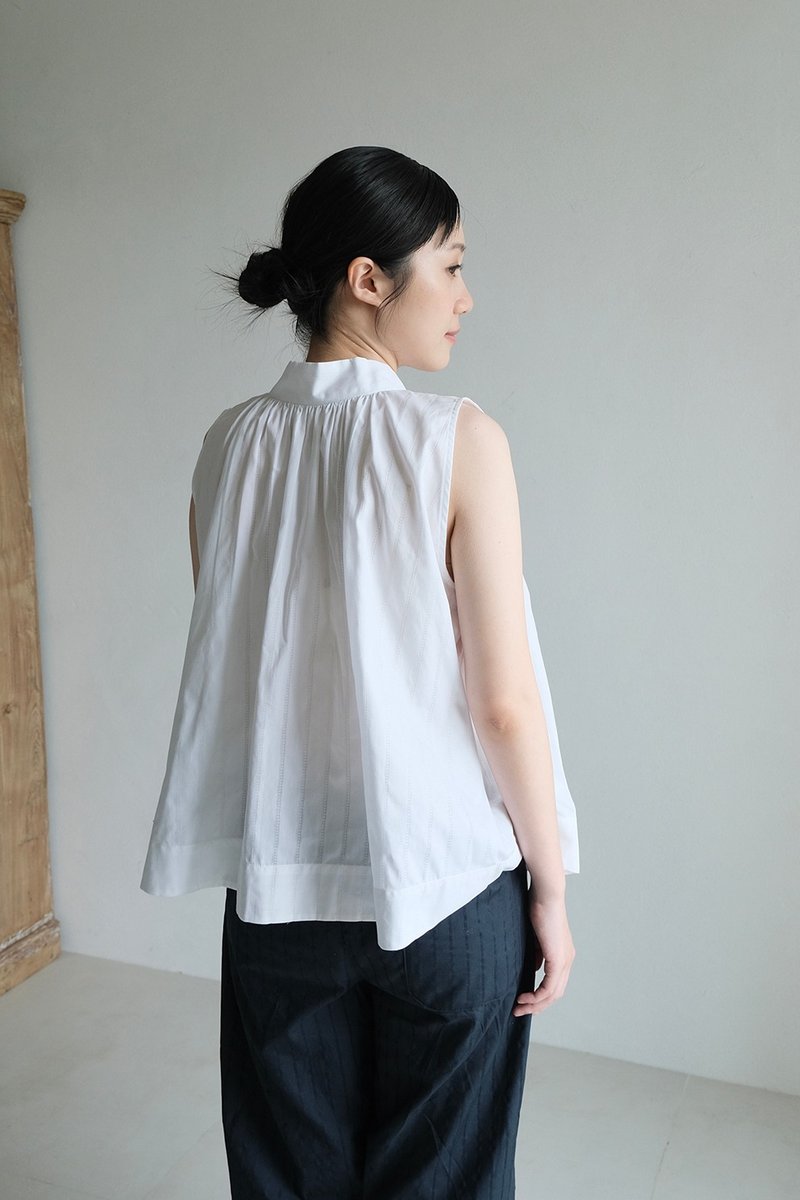 Scarf collar sleeveless top - เสื้อกั๊กผู้หญิง - ผ้าฝ้าย/ผ้าลินิน 