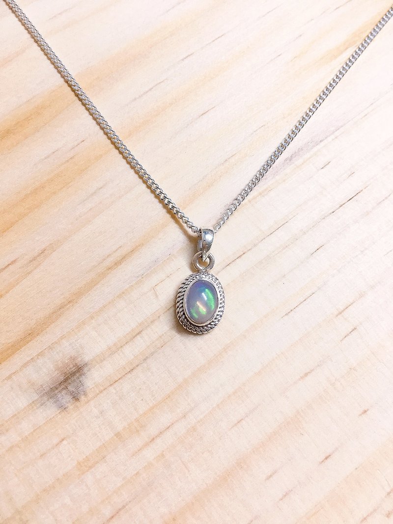 Opal Pendant Handmade ib Nepal 92.5% Silver - Necklaces - Gemstone 