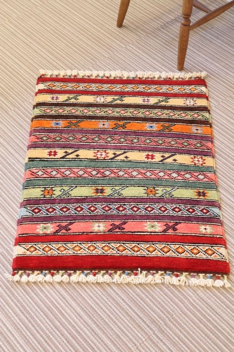 手織り 絨毯 ポイントラグ 玄関マット お花柄のストライプ 羊毛&草木染め 86×66cm - 絨毯・カーペット - その他の素材 レッド