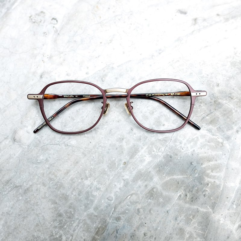 【目目商行】韓國新款鈦金屬眼鏡 鈦金屬酒紅＋金 鏡框 大框 方框 鈦金屬＋板材鏡腳 - 眼鏡/眼鏡框 - 紙 紅色