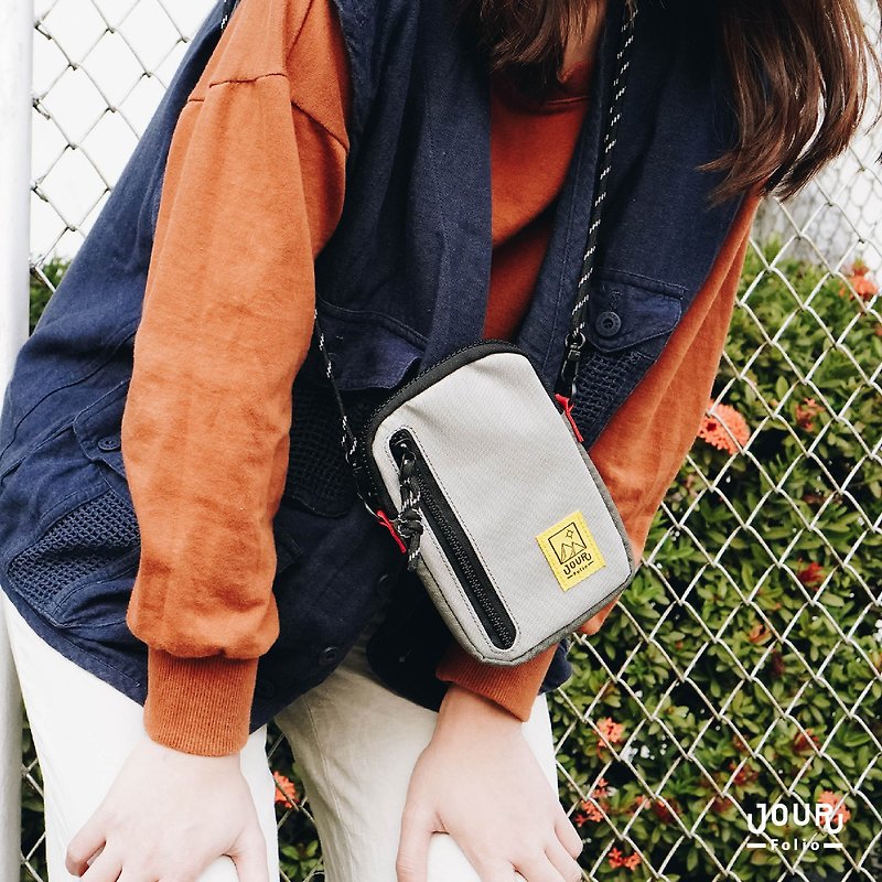 Jour Compact Bag Light Gray x Army Supported 6.5 Mobile Phone - 其他 - 尼龍 卡其色