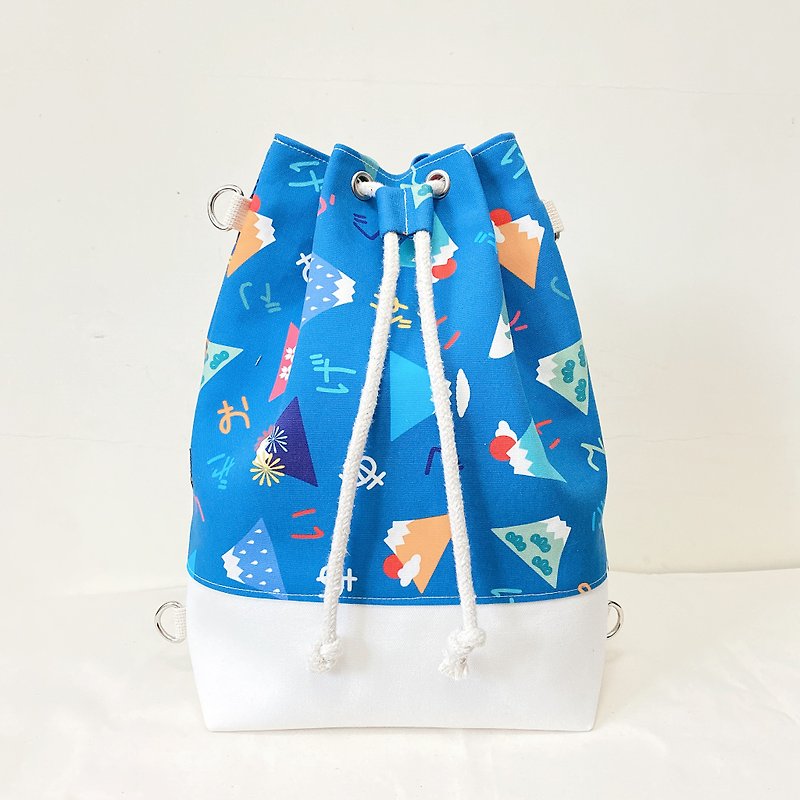 Blue Mount Fuji 3way Mouth Bucket Bag (Handheld/Shoulder/Back) - กระเป๋าแมสเซนเจอร์ - ผ้าฝ้าย/ผ้าลินิน สีน้ำเงิน