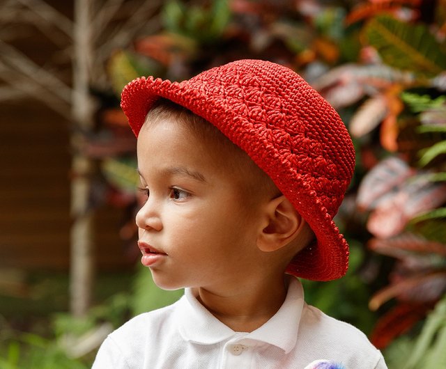 Red store round hat